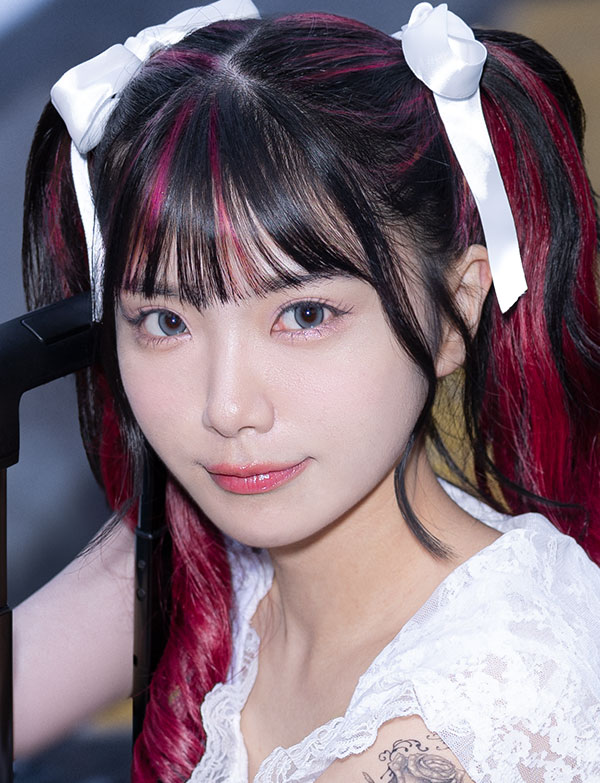 月城流菜(月城るな)个人资料照片